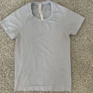 Lululemon Athletica Gray Ribbed Top